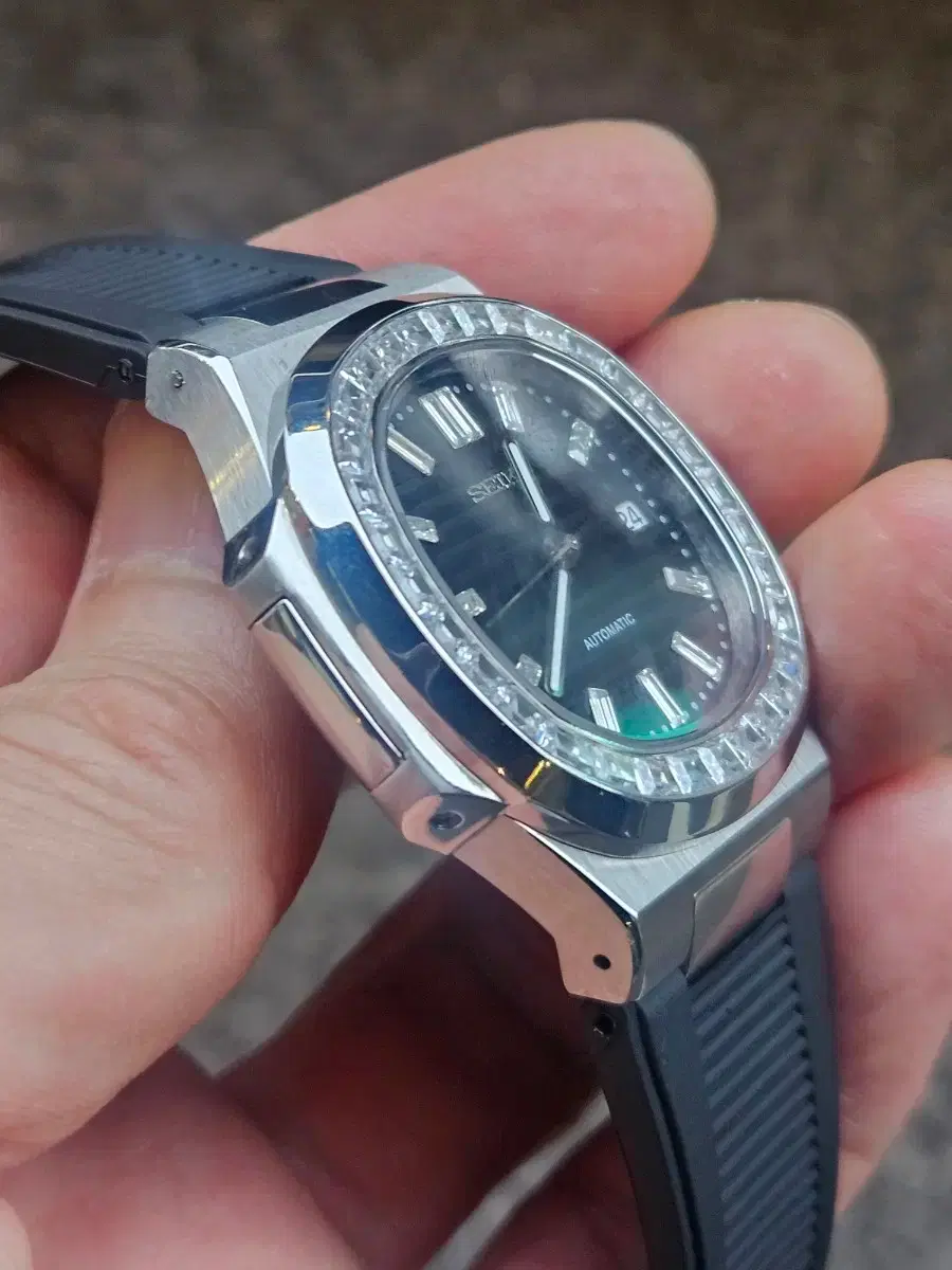 thumbnail-5